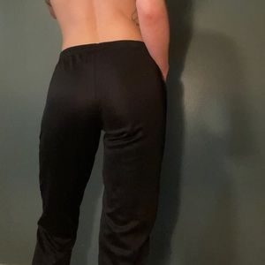 Adidas women’s tiro track pants 💥💥